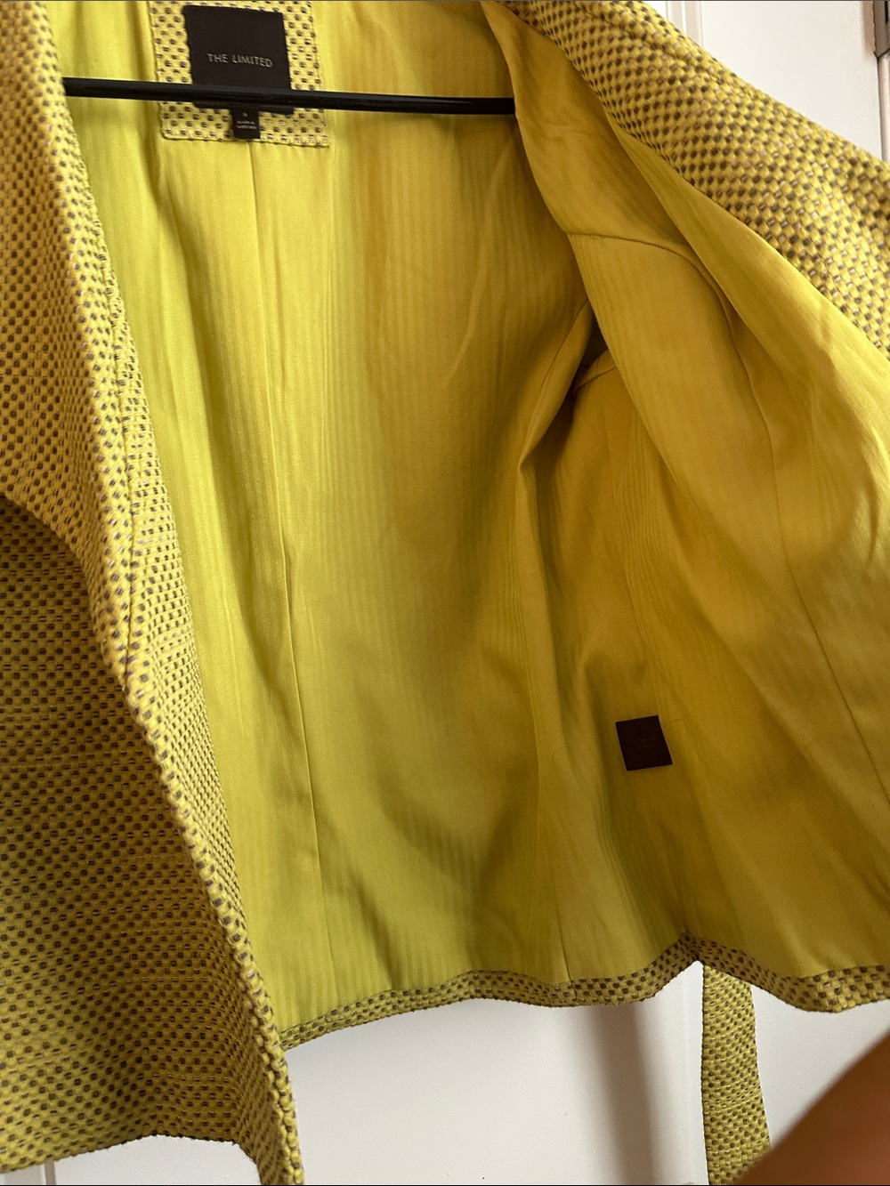 The Limited Chartreuse Short Sleeve Belted Blazer - Picture 6 of 6
